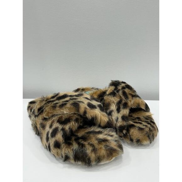 Diba True Cay Lee Size 7 Fuzzy Leopard Slipper Sandals Comfort New in Box - Picture 1 of 7